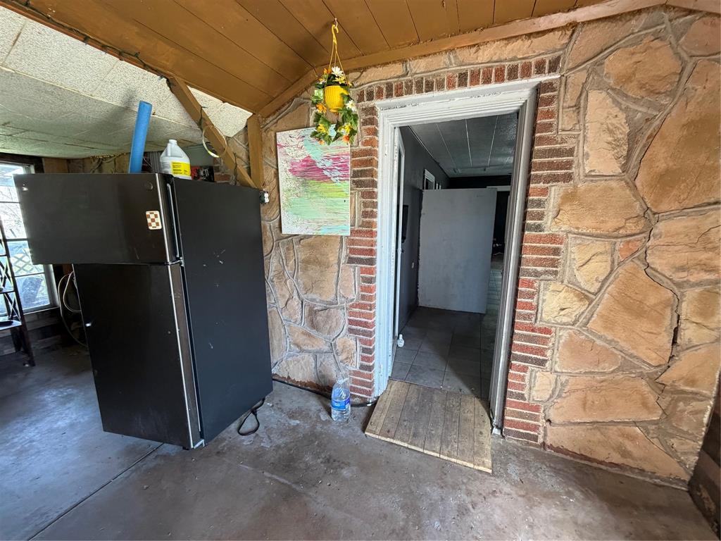 503 North Main Street Rising Star, TX 76471 - Photo 8 of 25