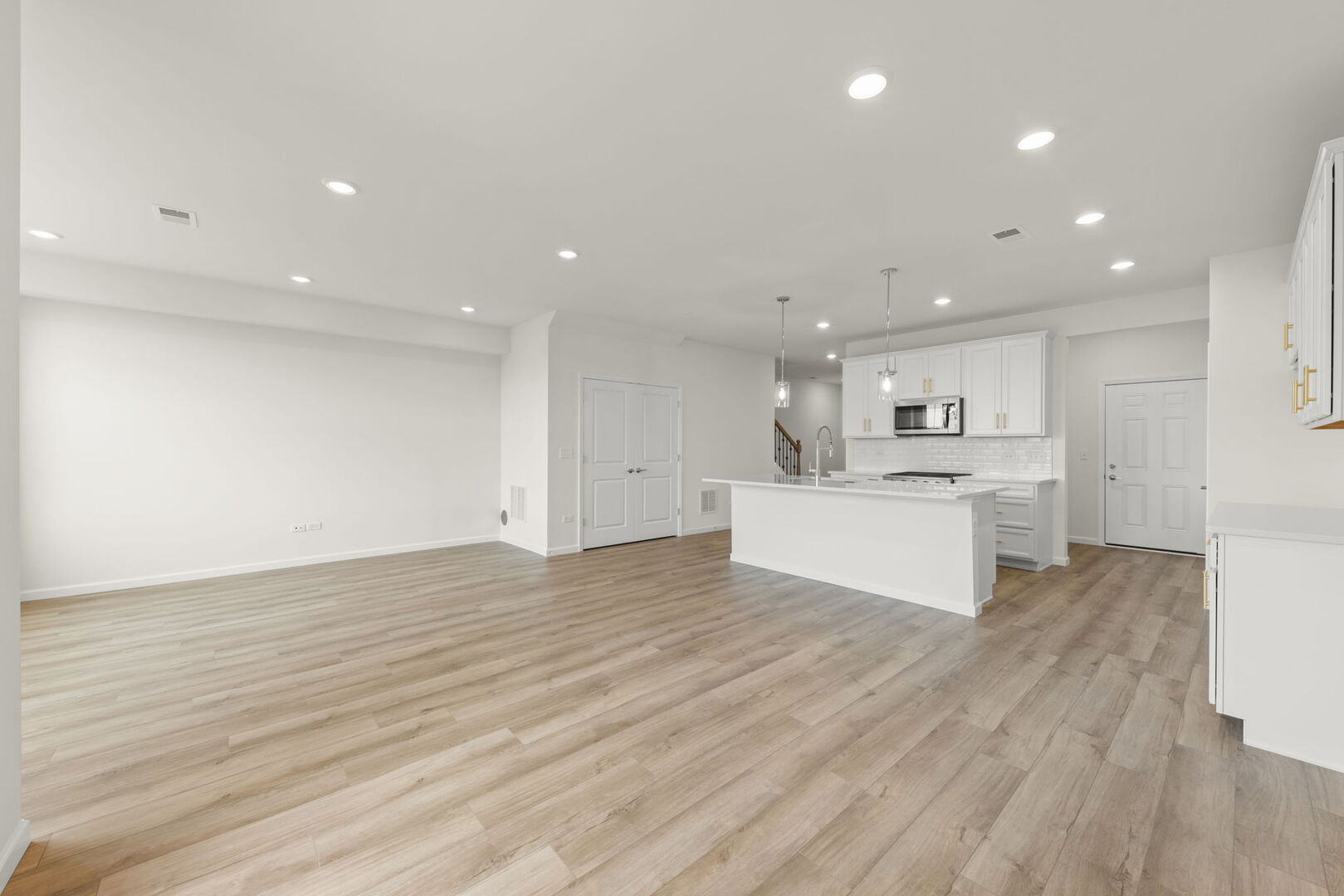 664 Switchgrass Way Bolingbrook, IL 60490 - Photo 10 of 35 a view of kitchen with granite countertop a sink and cabinets