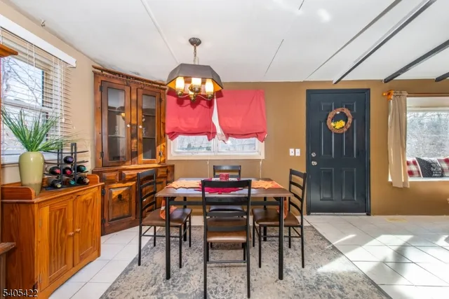 $279,900 | 6 Mulberry Street, Hamburg, NJ 07419