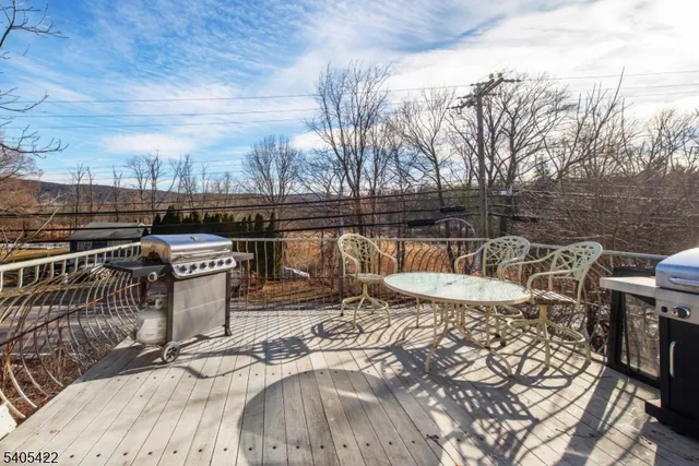 $279,900 | 6 Mulberry Street, Hamburg, NJ 07419