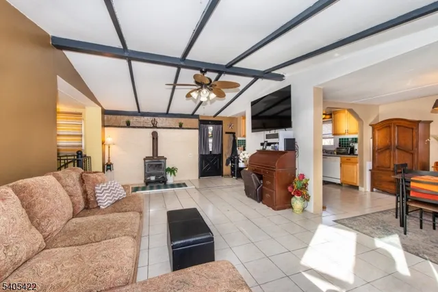 $279,900 | 6 Mulberry Street, Hamburg, NJ 07419