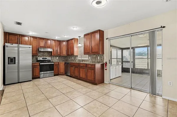 $2,500 | 2874 Indianwood Drive, Sarasota, FL 34232