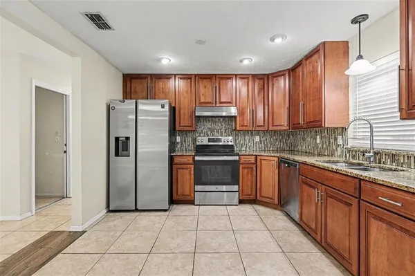 $2,500 | 2874 Indianwood Drive, Sarasota, FL 34232