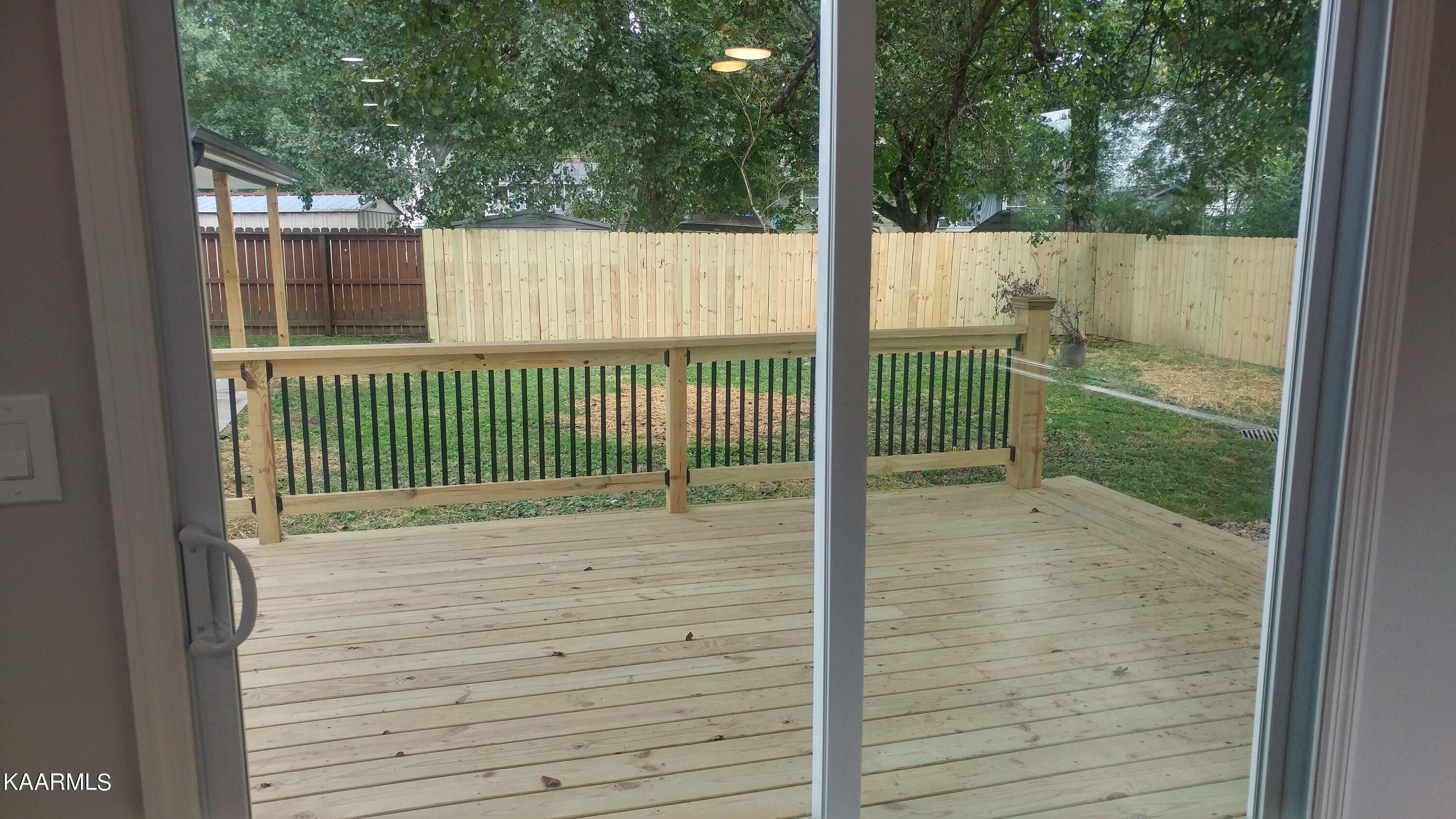 109 Marshall Circle Oak Ridge, TN 37830 - Photo 15 of 40 0902221537b_HDR