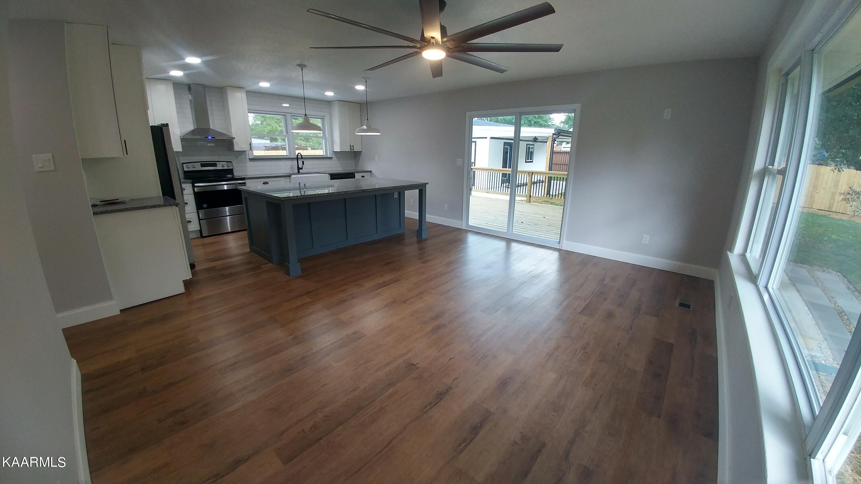 109 Marshall Circle Oak Ridge, TN 37830 - Photo 16 of 40 0902221537a_HDR