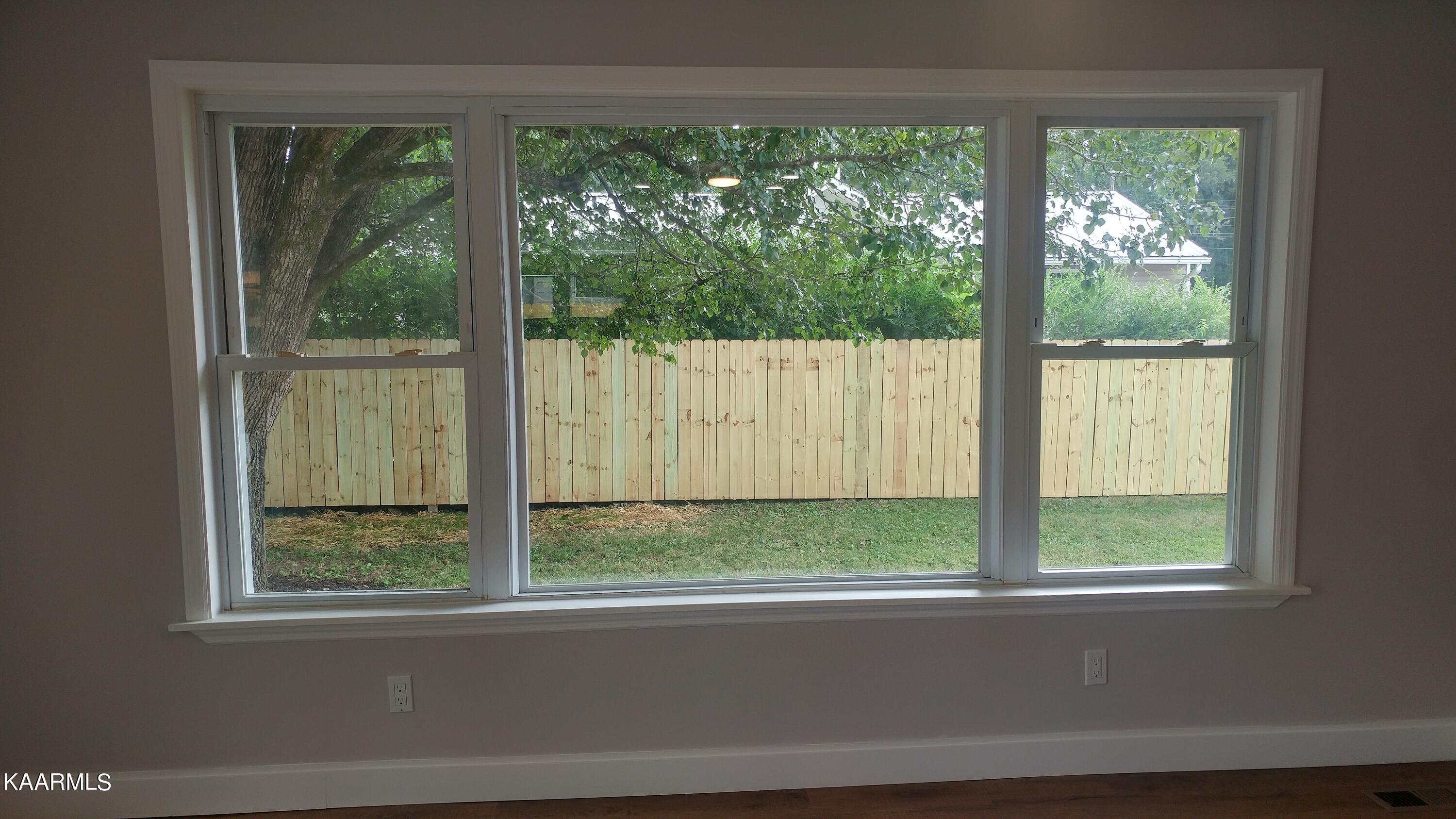 109 Marshall Circle Oak Ridge, TN 37830 - Photo 17 of 40 0902221537c_HDR