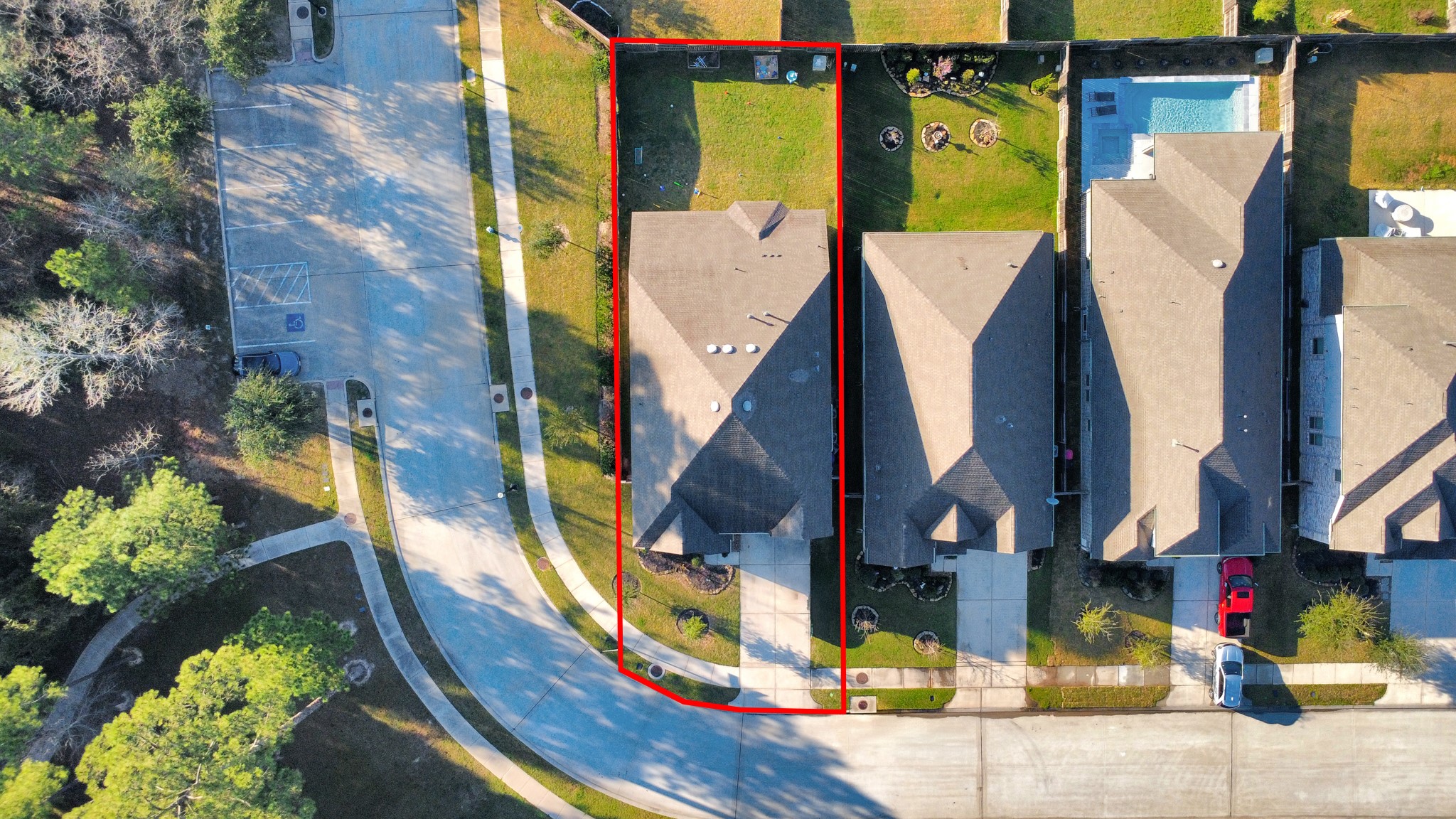 6703 Sandia Crest Street Spring, TX 77379 - Photo 2 of 45 a view of walk in closet