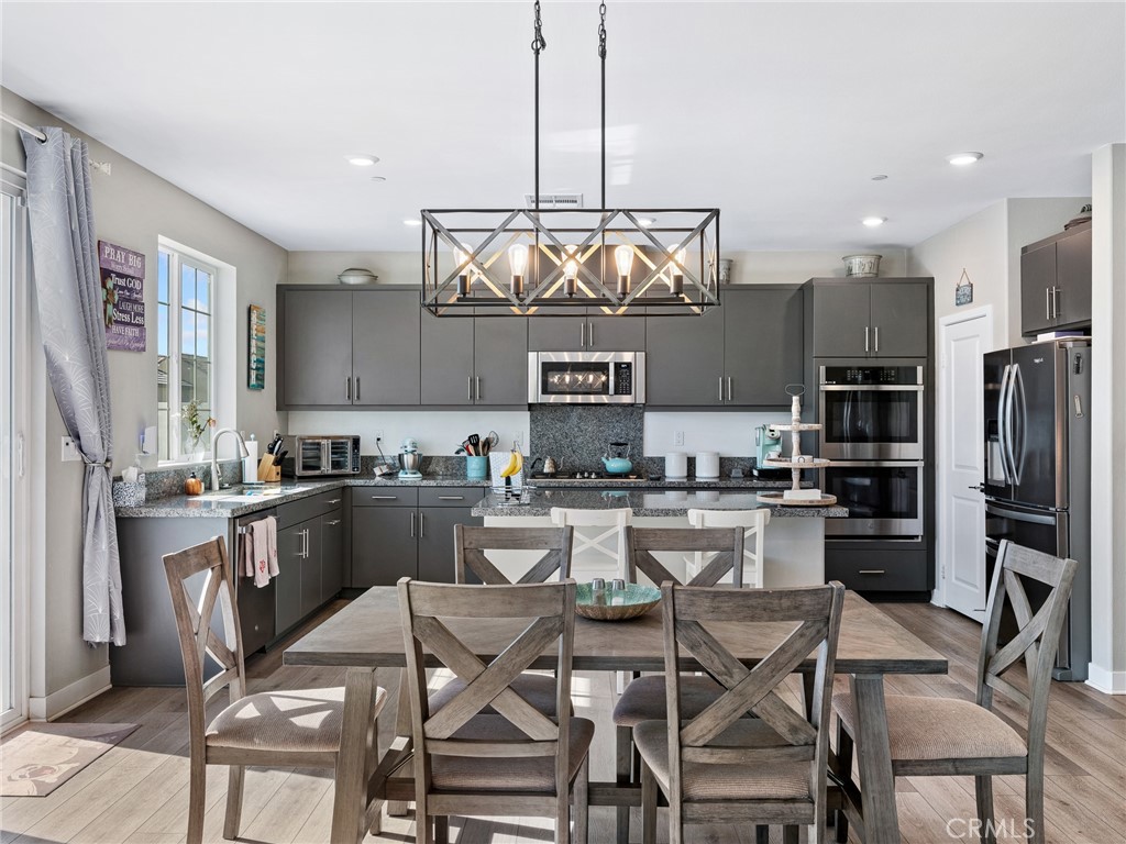 571 Tucker Avenue Rialto, CA 92377 - Photo 15 of 47