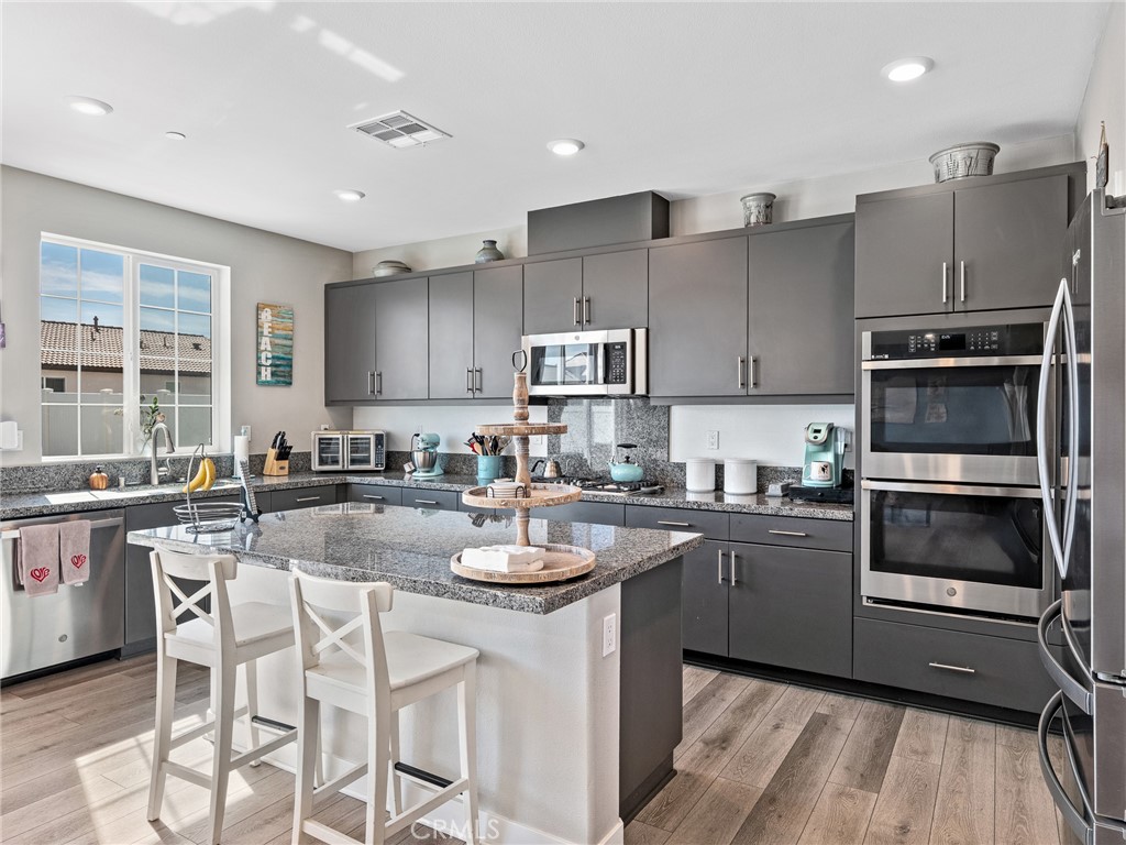 571 Tucker Avenue Rialto, CA 92377 - Photo 16 of 47