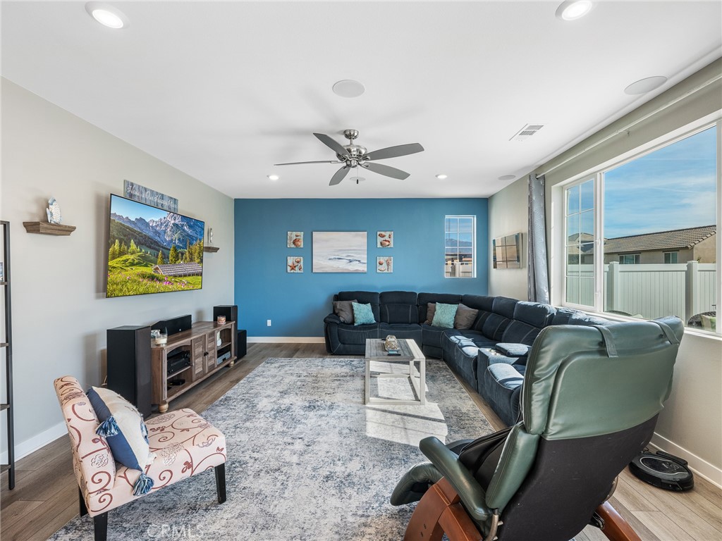 571 Tucker Avenue Rialto, CA 92377 - Photo 25 of 47