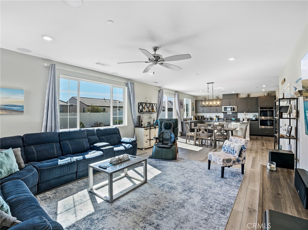 571 Tucker Avenue Rialto, CA 92377 - Photo 26 of 47