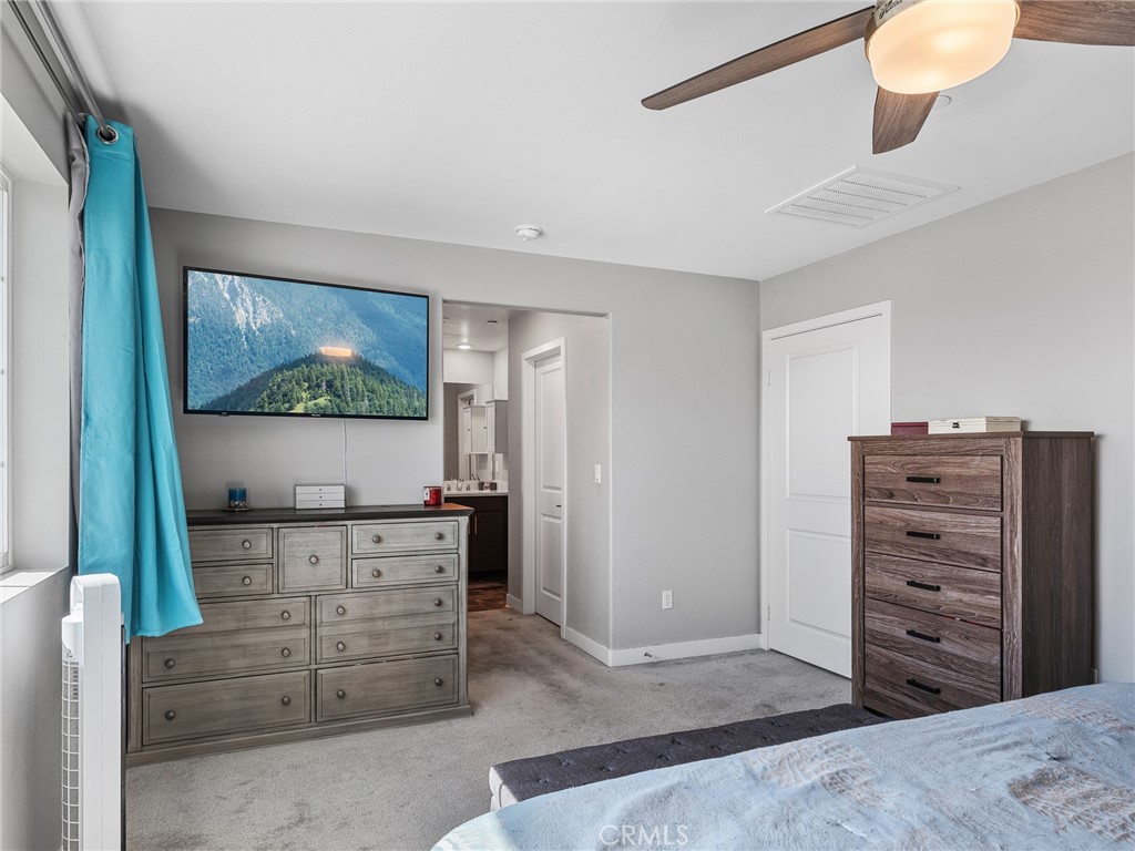 571 Tucker Avenue Rialto, CA 92377 - Photo 34 of 47