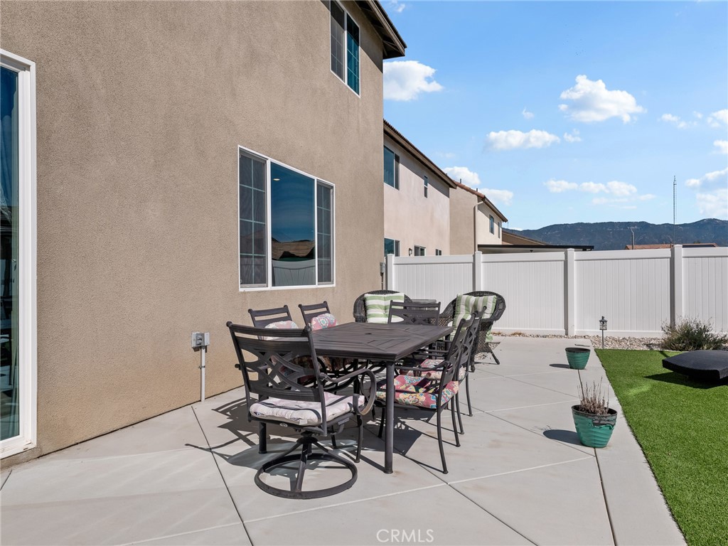 571 Tucker Avenue Rialto, CA 92377 - Photo 41 of 47