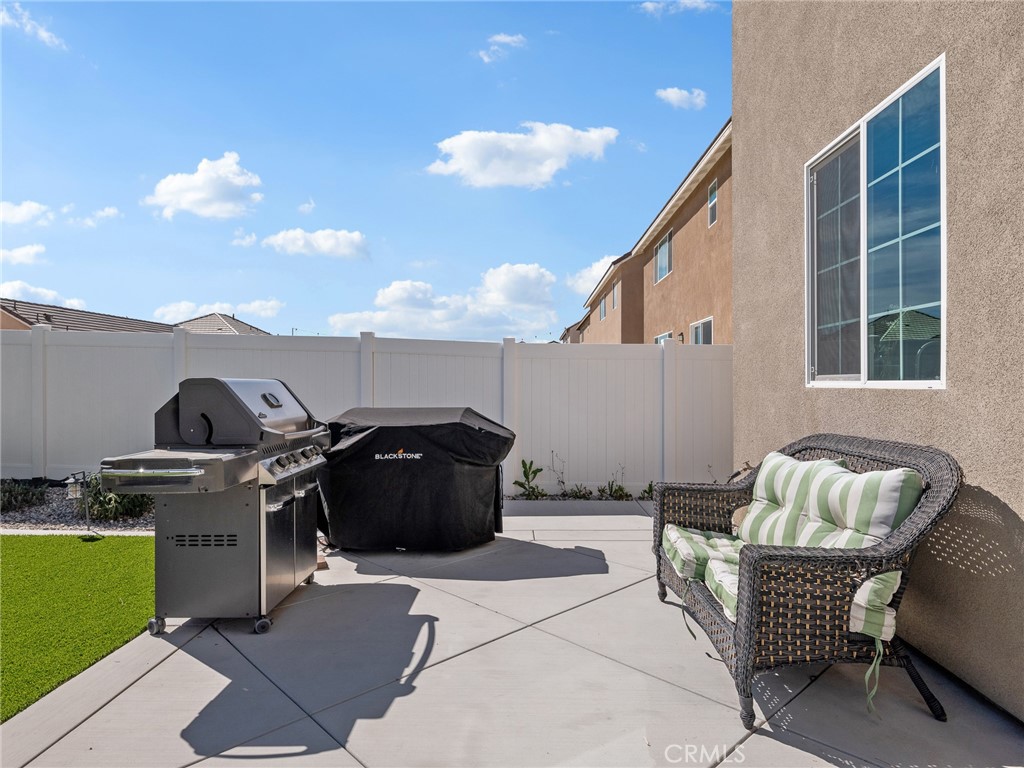 571 Tucker Avenue Rialto, CA 92377 - Photo 42 of 47