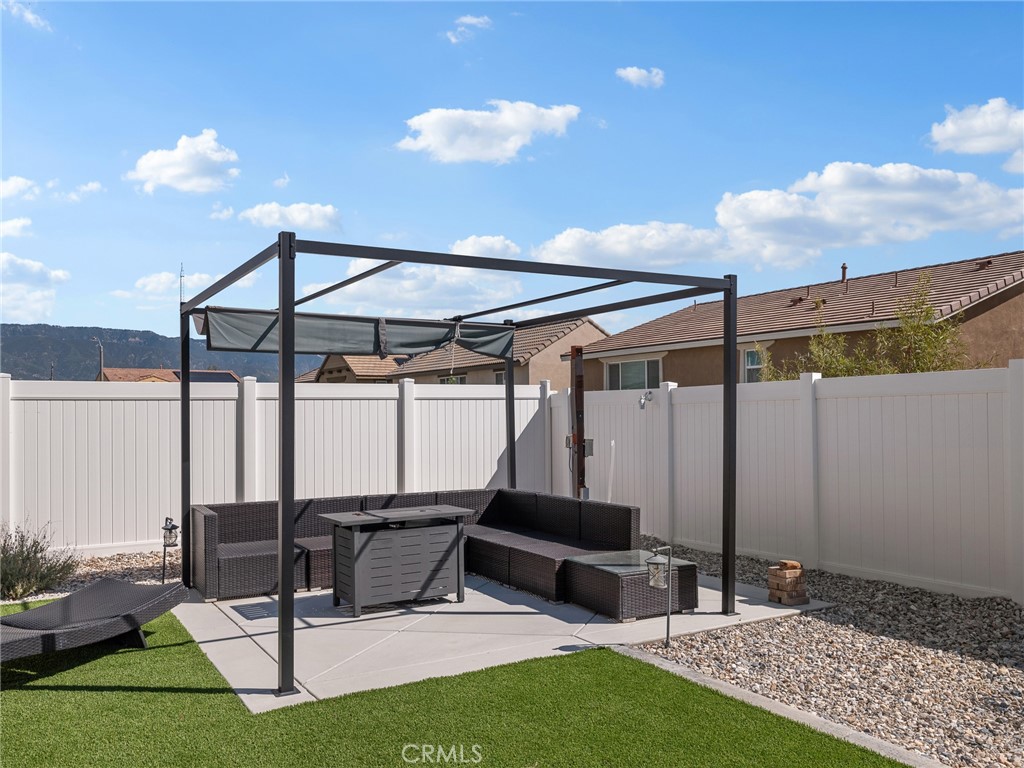 571 Tucker Avenue Rialto, CA 92377 - Photo 44 of 47