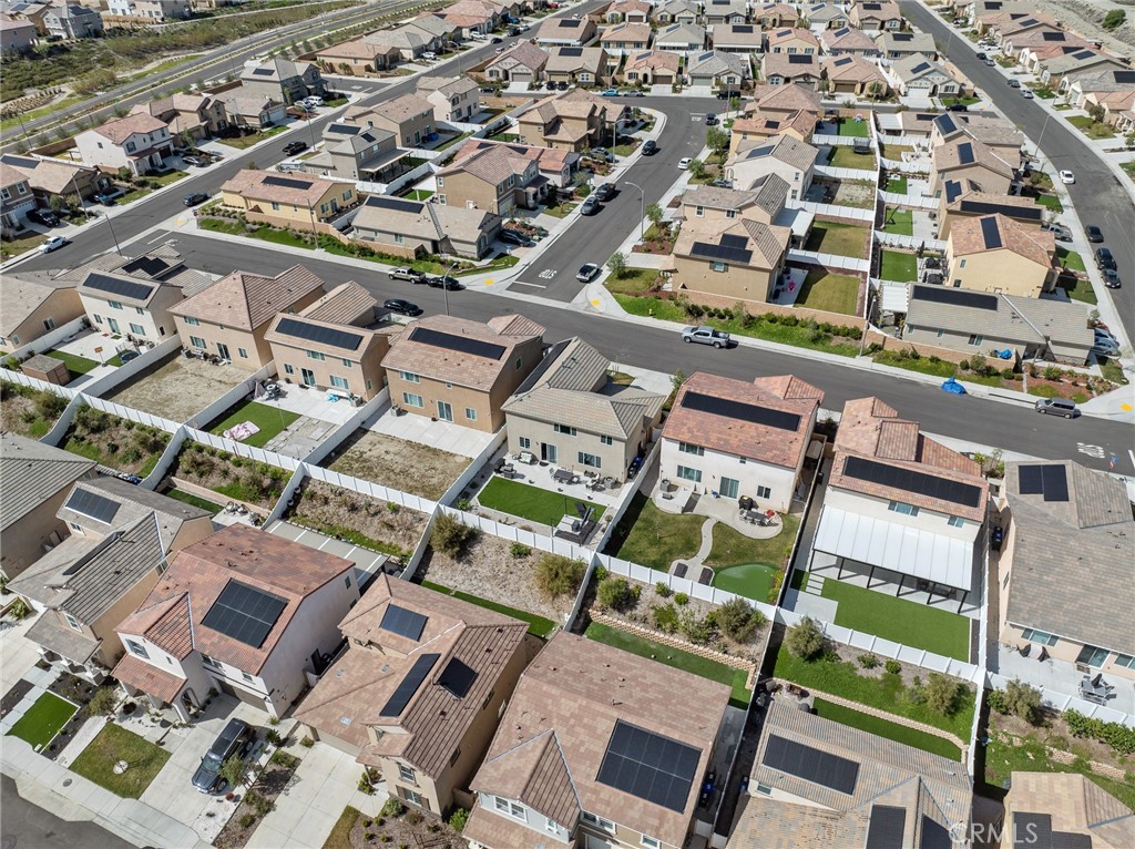 571 Tucker Avenue Rialto, CA 92377 - Photo 6 of 47