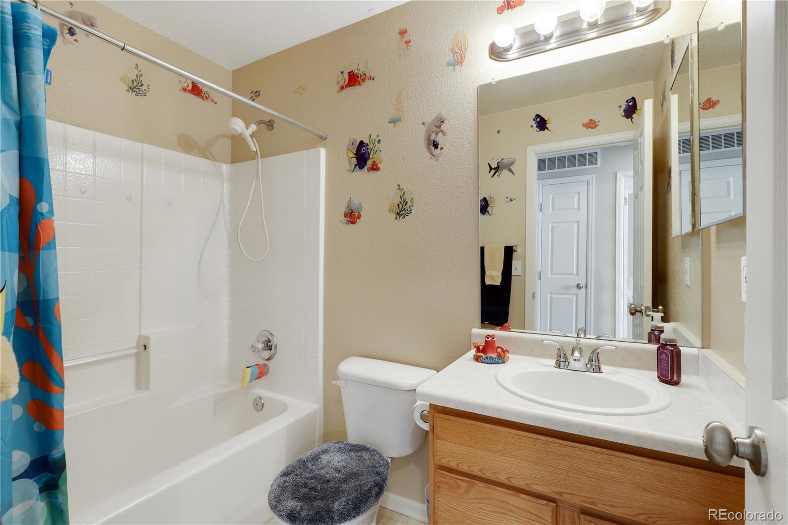 9851 Saybrook Street Highlands Ranch, CO 80126 - Photo 17 of 24 Gallery Image 17