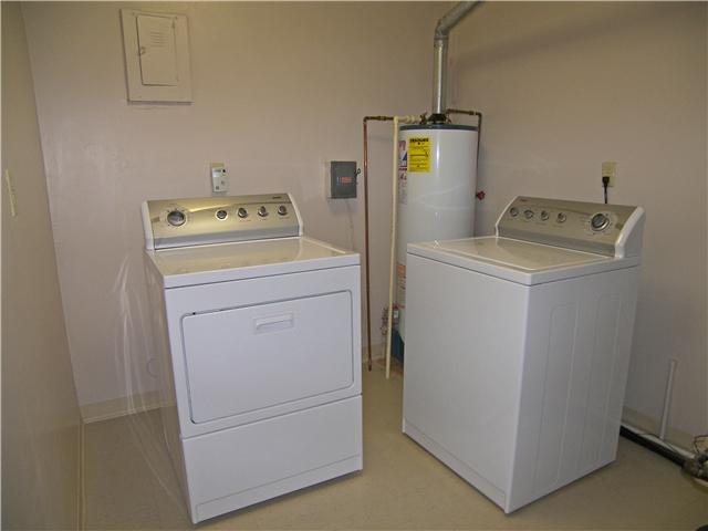 4299 Jermoore Road Obetz, OH 43207 - Photo 10 of 14