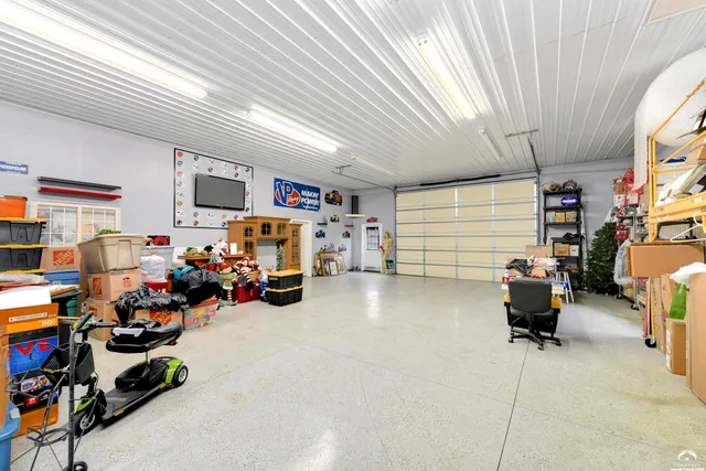 $1,250,000 | 32543 West 95th Street, De Soto, KS 66018