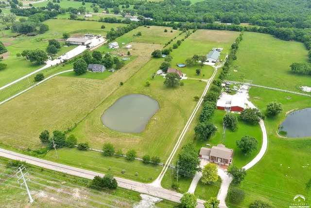 $1,250,000 | 32543 West 95th Street, De Soto, KS 66018