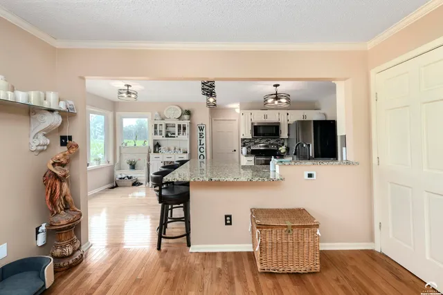 $1,250,000 | 32543 West 95th Street, De Soto, KS 66018