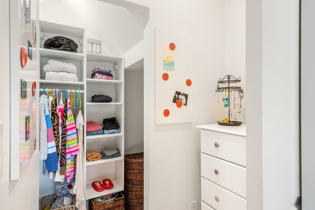 142 Fuller Street, Unit 2 Brookline, MA 02446 - Photo 11 of 20