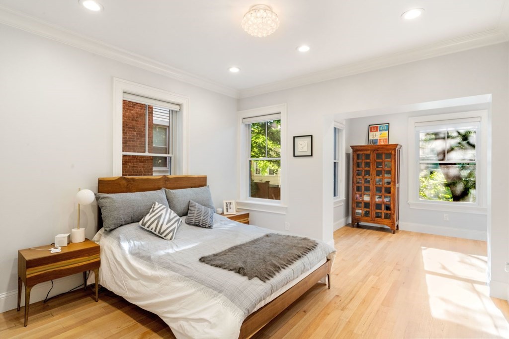 142 Fuller Street, Unit 2 Brookline, MA 02446 - Photo 13 of 20