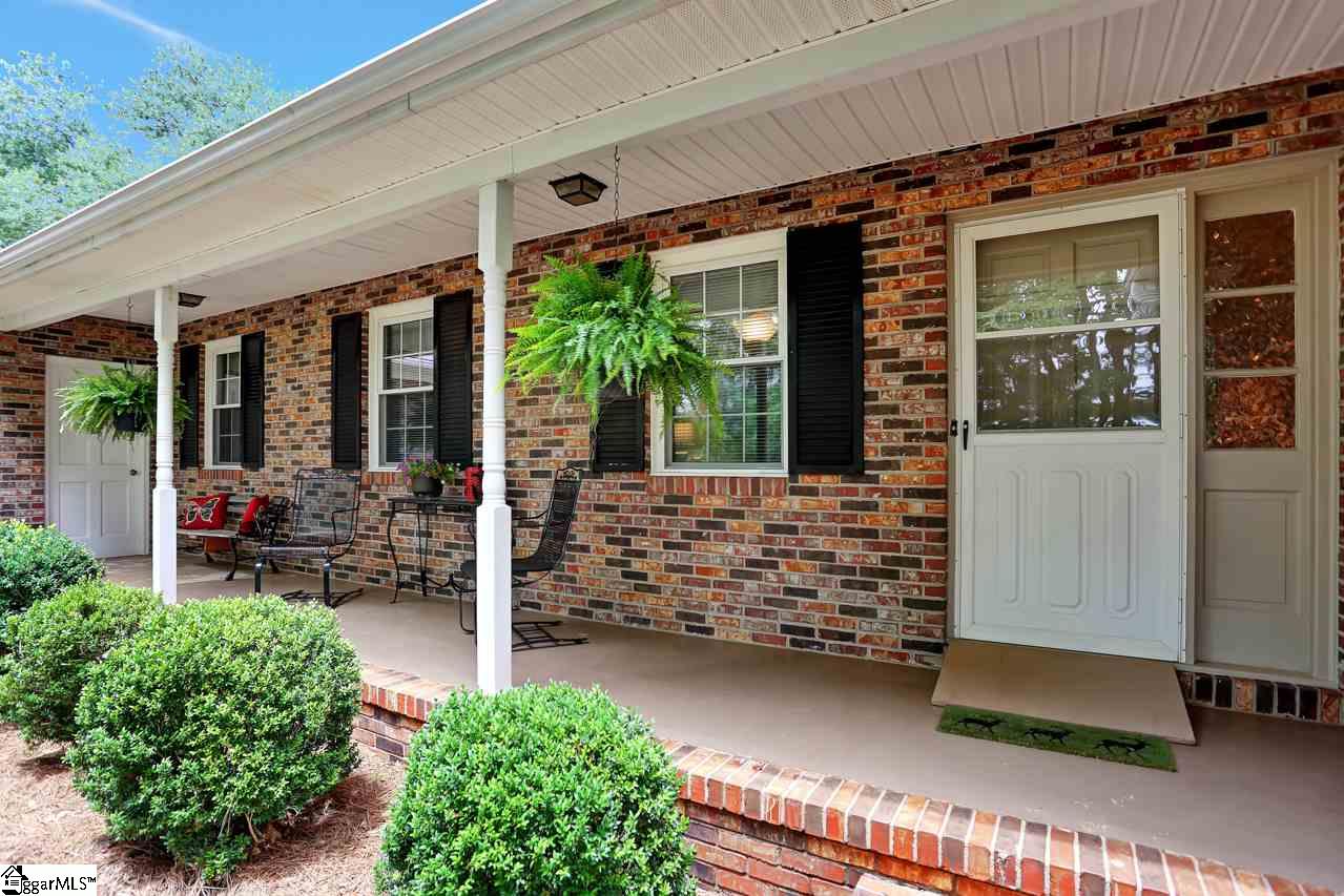 135 Durham Road Easley, SC 29640 - Photo 3 of 36 Gallery Image 3