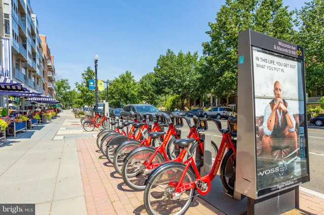 $3,800 | 3401 38th Street Northwest, Unit 407, Washington, DC 20016