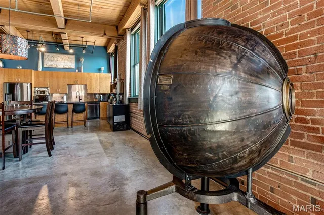 $300,000 | 901 Washington Avenue, Unit 309, St. Louis, MO 63101