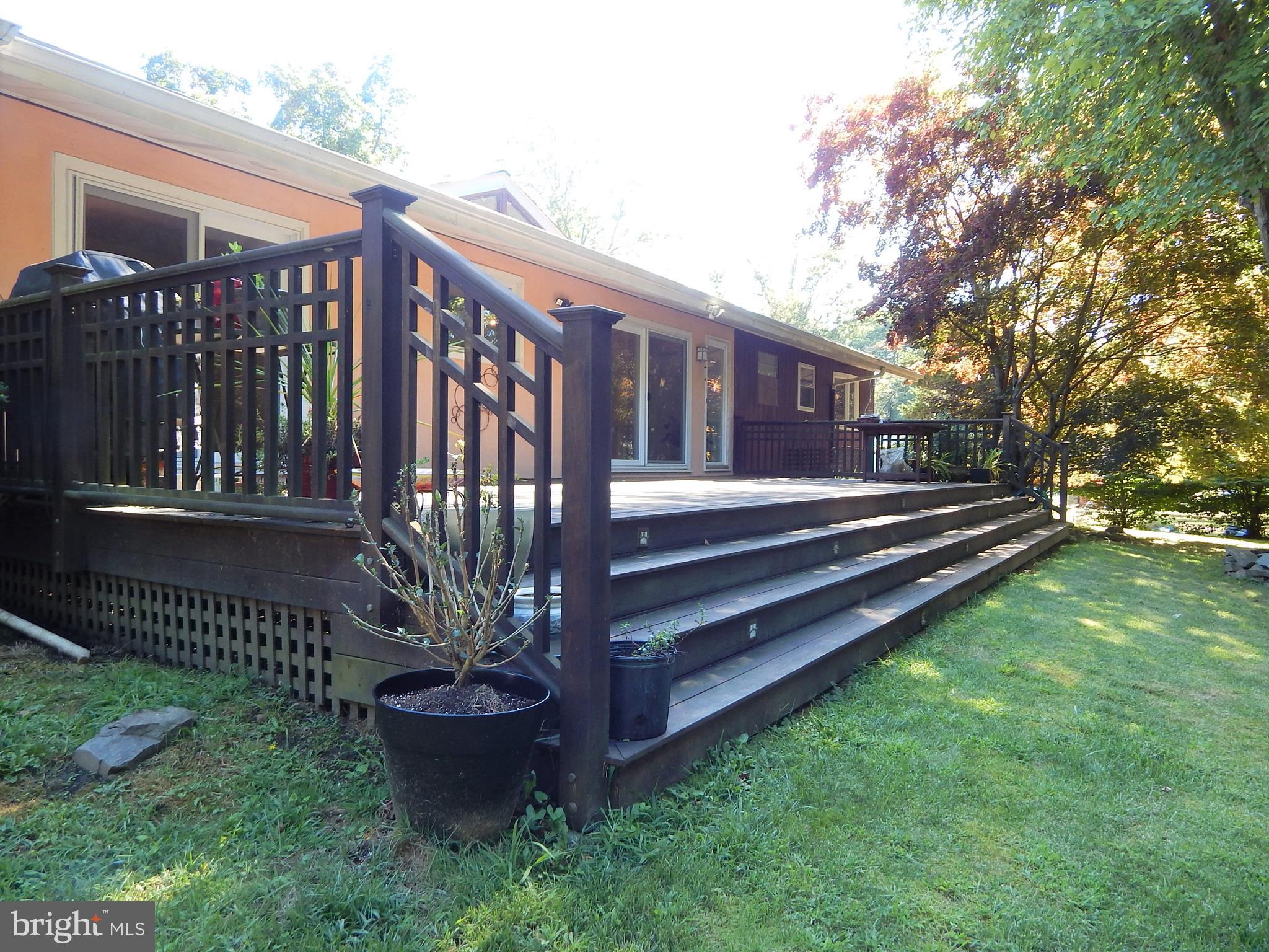 42 Mountainview Road Ewing, NJ 08628 - Photo 16 of 21 Oversized Ipe deck