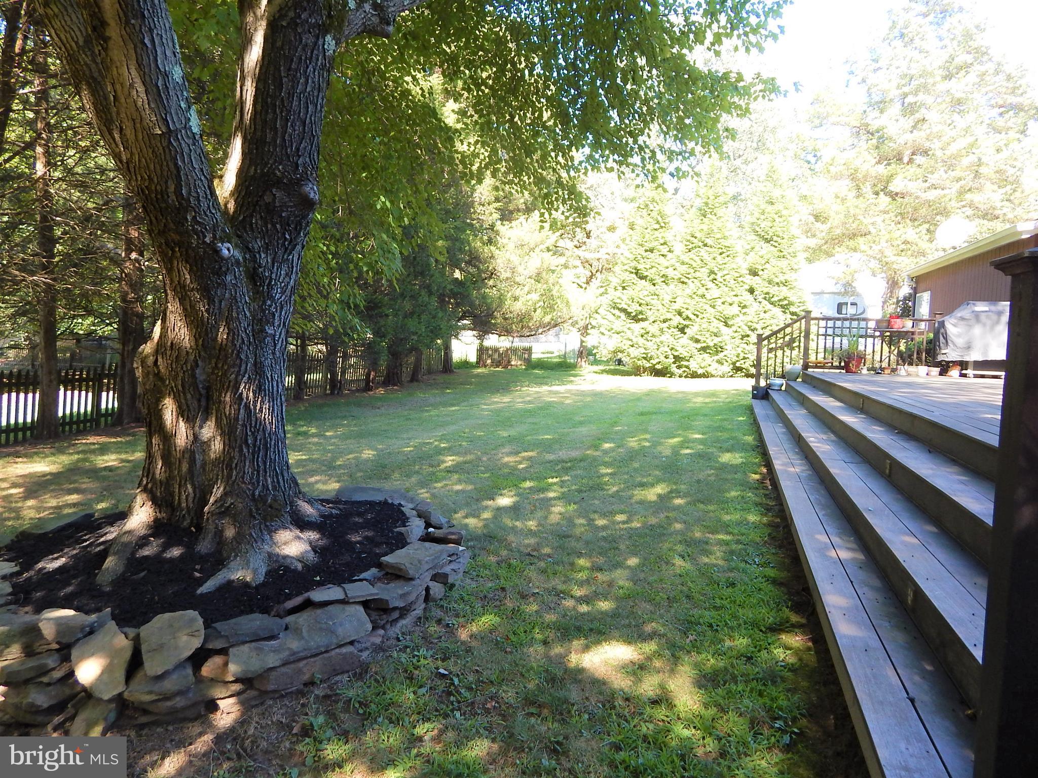 42 Mountainview Road Ewing, NJ 08628 - Photo 5 of 21 Rear Yard