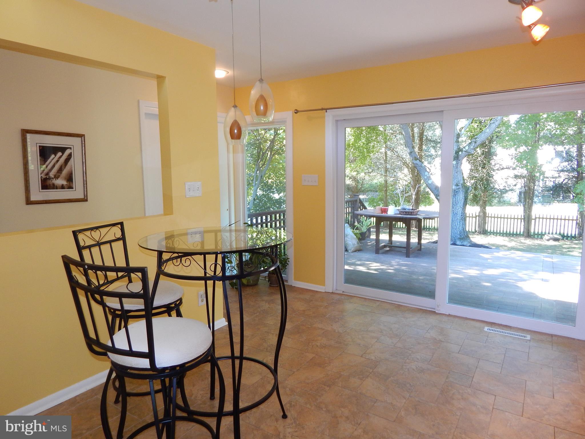42 Mountainview Road Ewing, NJ 08628 - Photo 6 of 21 Breakfast Room