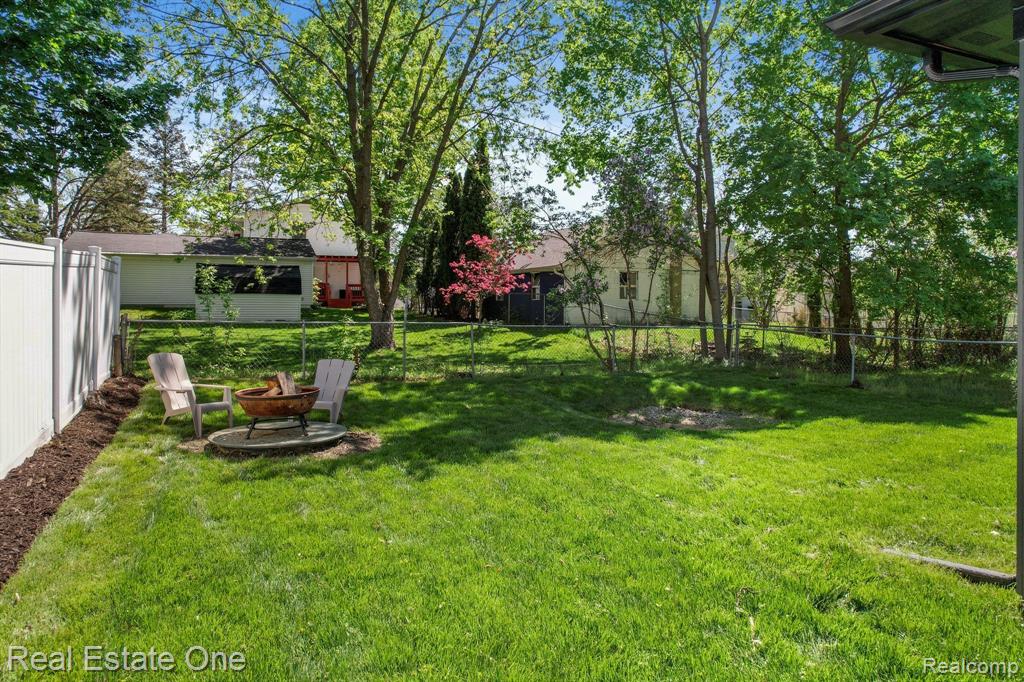 126 North Helen Avenue Rochester, MI 48307 - Photo 53 of 63