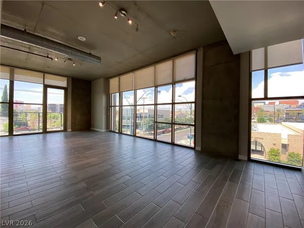 $2,845 | 353 East Bonneville Avenue, Unit 339, Las Vegas, NV 89101