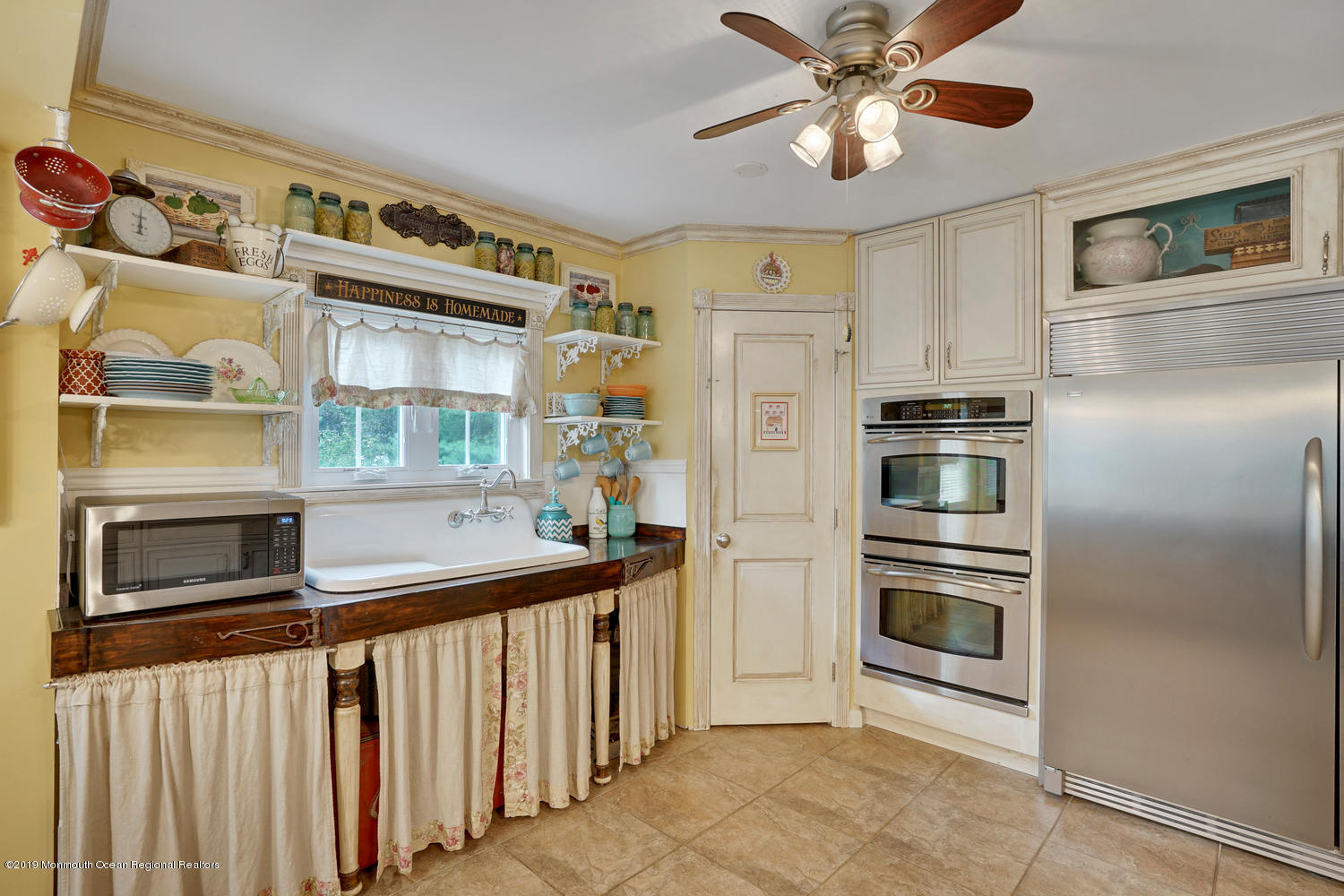 49 Evergreen Drive Jackson, NJ 08527 - Photo 11 of 50 a kitchen with stainless steel appliances granite countertop a refrigerator a oven a sink and dishwasher
