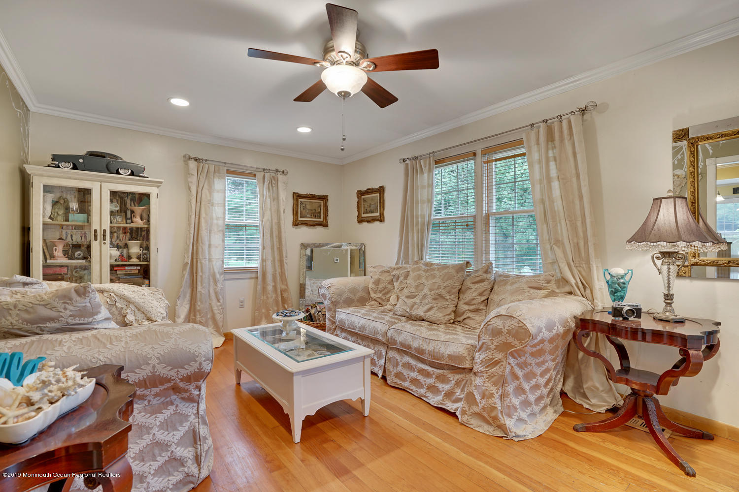 49 Evergreen Drive Jackson, NJ 08527 - Photo 5 of 50 a living room with furniture and a large window