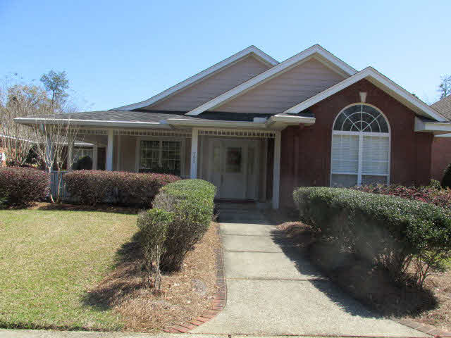 402 Savannah Lane Foley, AL 36535 - Photo 1 of 1