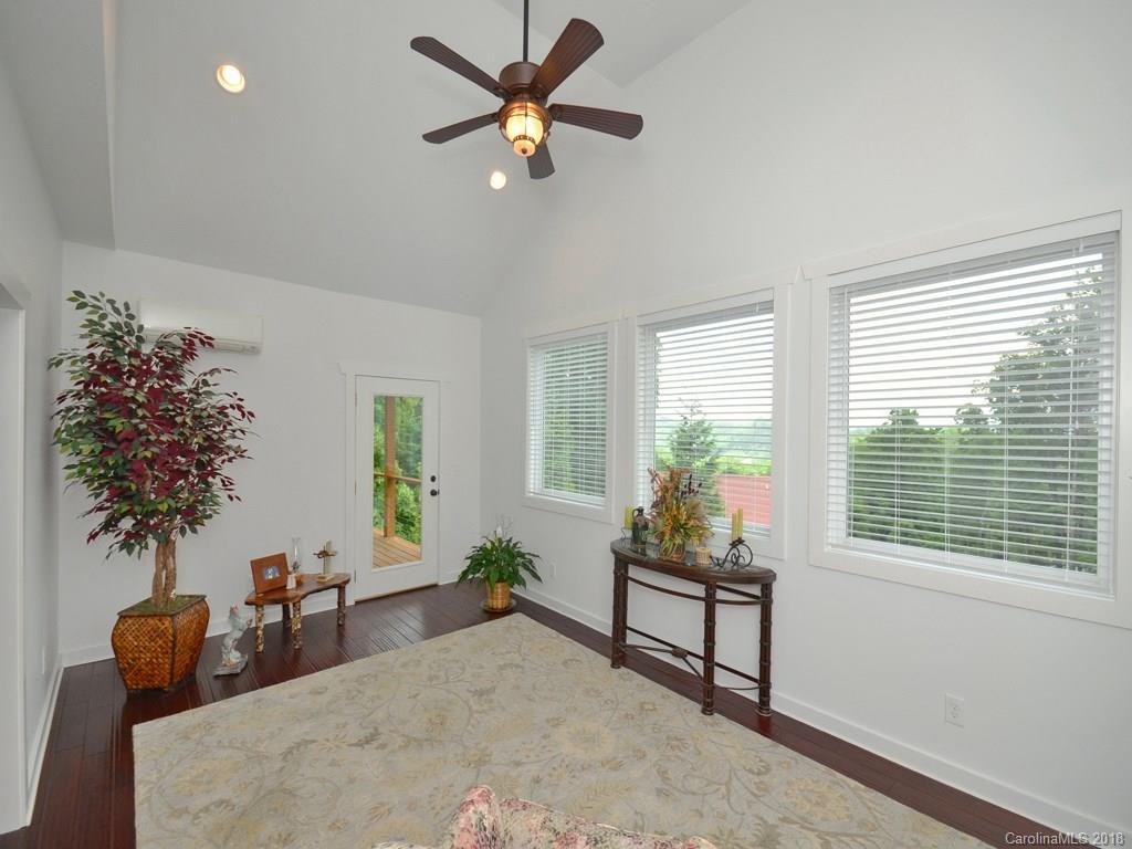 57 Ladderback Ridge Waynesville, NC 28785 - Photo 8 of 15 Gallery Image 8