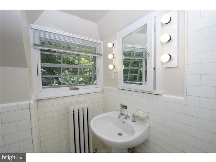 22 Radcliff Road Bala Cynwyd, PA 19004 - Photo 17 of 23 Master Bathroom