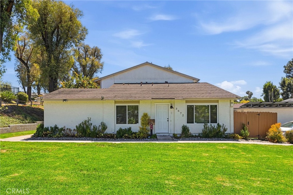3672 Harbor View Way Oceanside, CA 92056 - Photo 2 of 30
