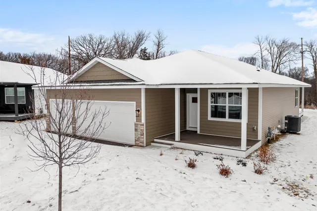 $499,900 | 13360 Cadogan Way, Rosemount, MN 55068
