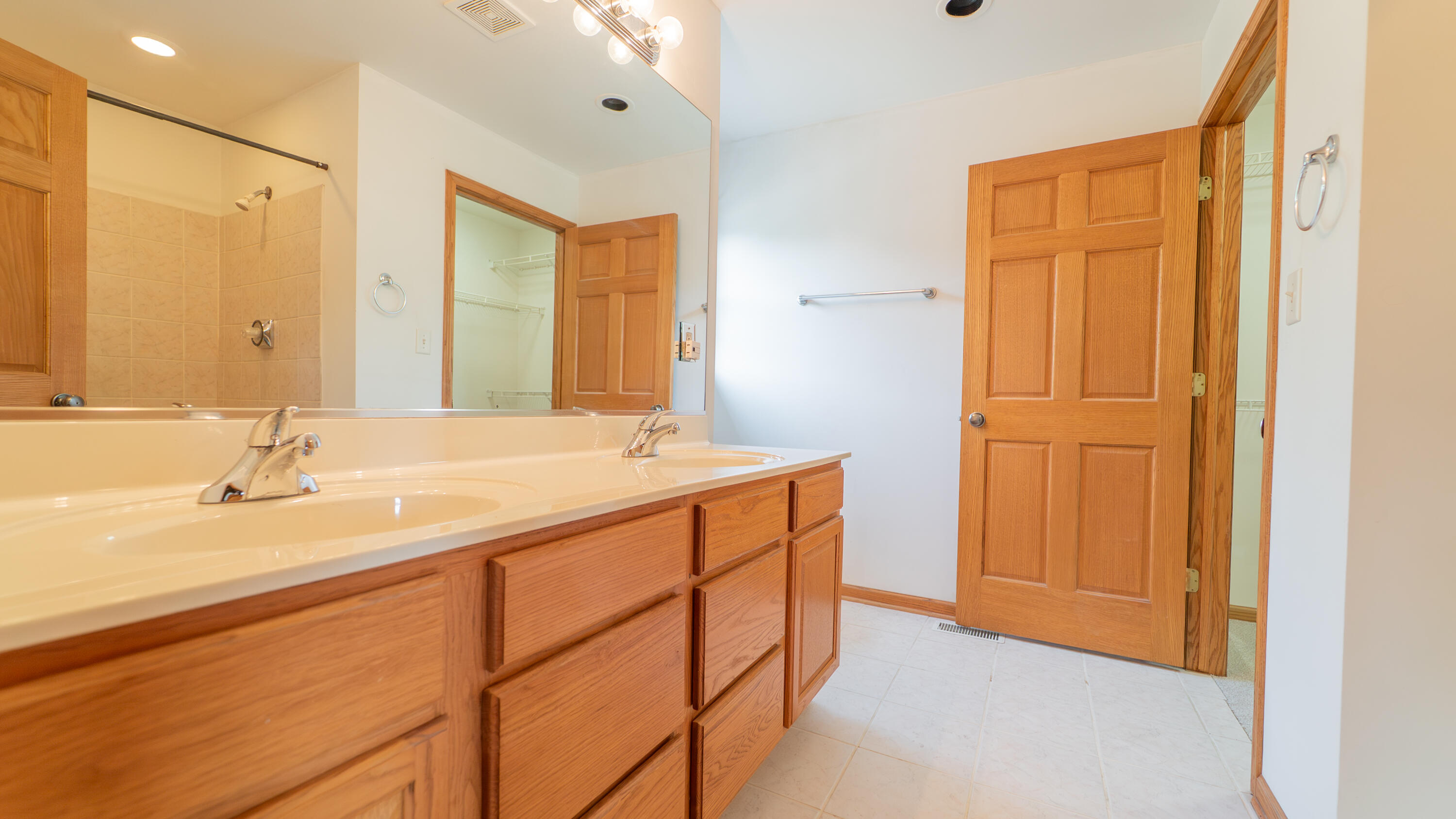 930 Doe Path Lane Crown Point, IN 46307 - Photo 19 of 36 3000x1687