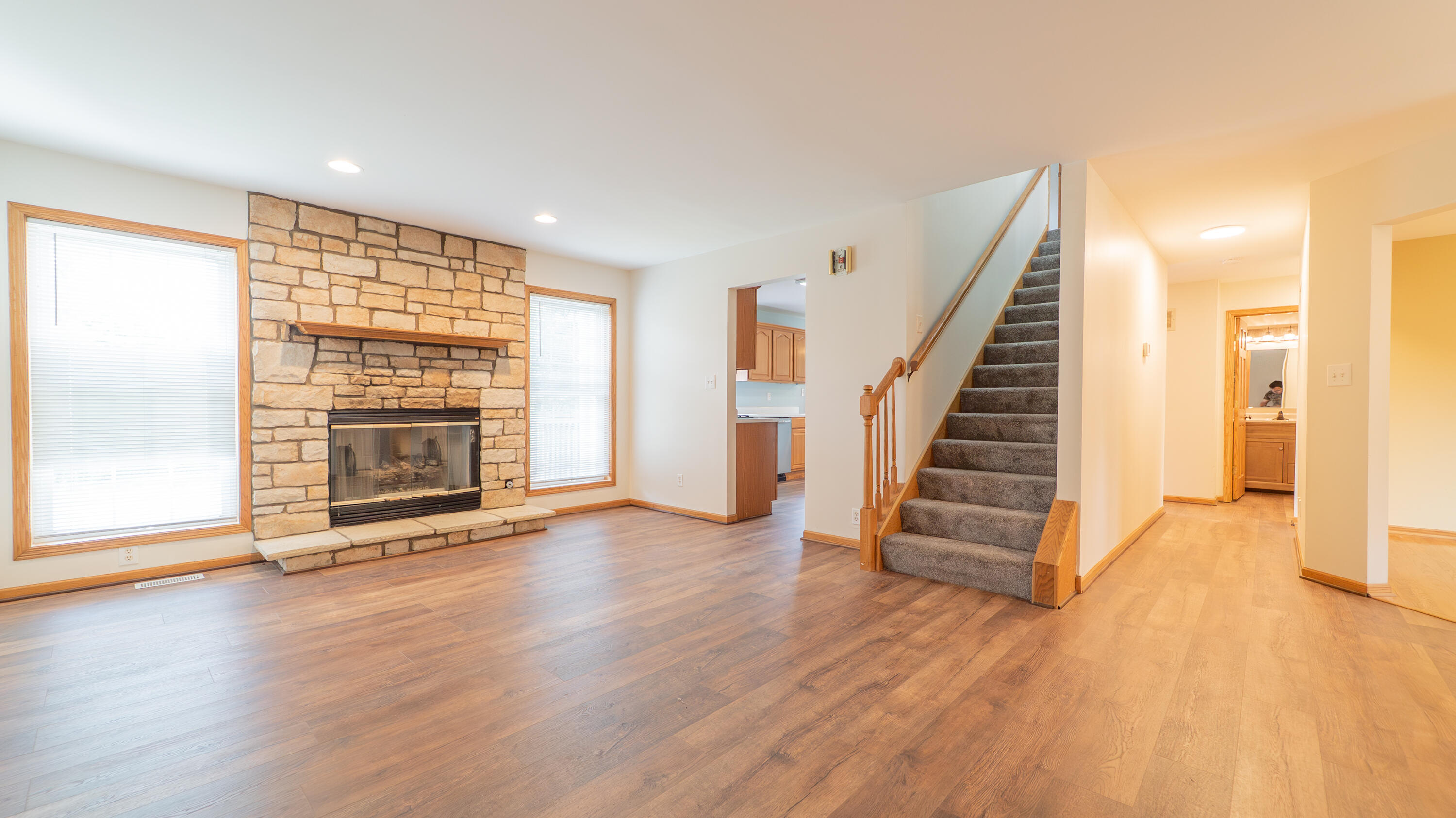 930 Doe Path Lane Crown Point, IN 46307 - Photo 4 of 36 3000x1687