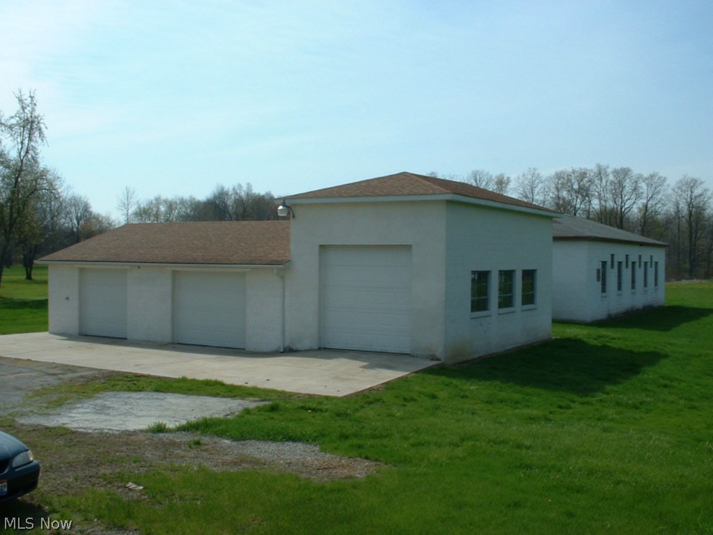 7808 Warren - Sharon Road Masury, OH 44438 - Photo 3 of 12