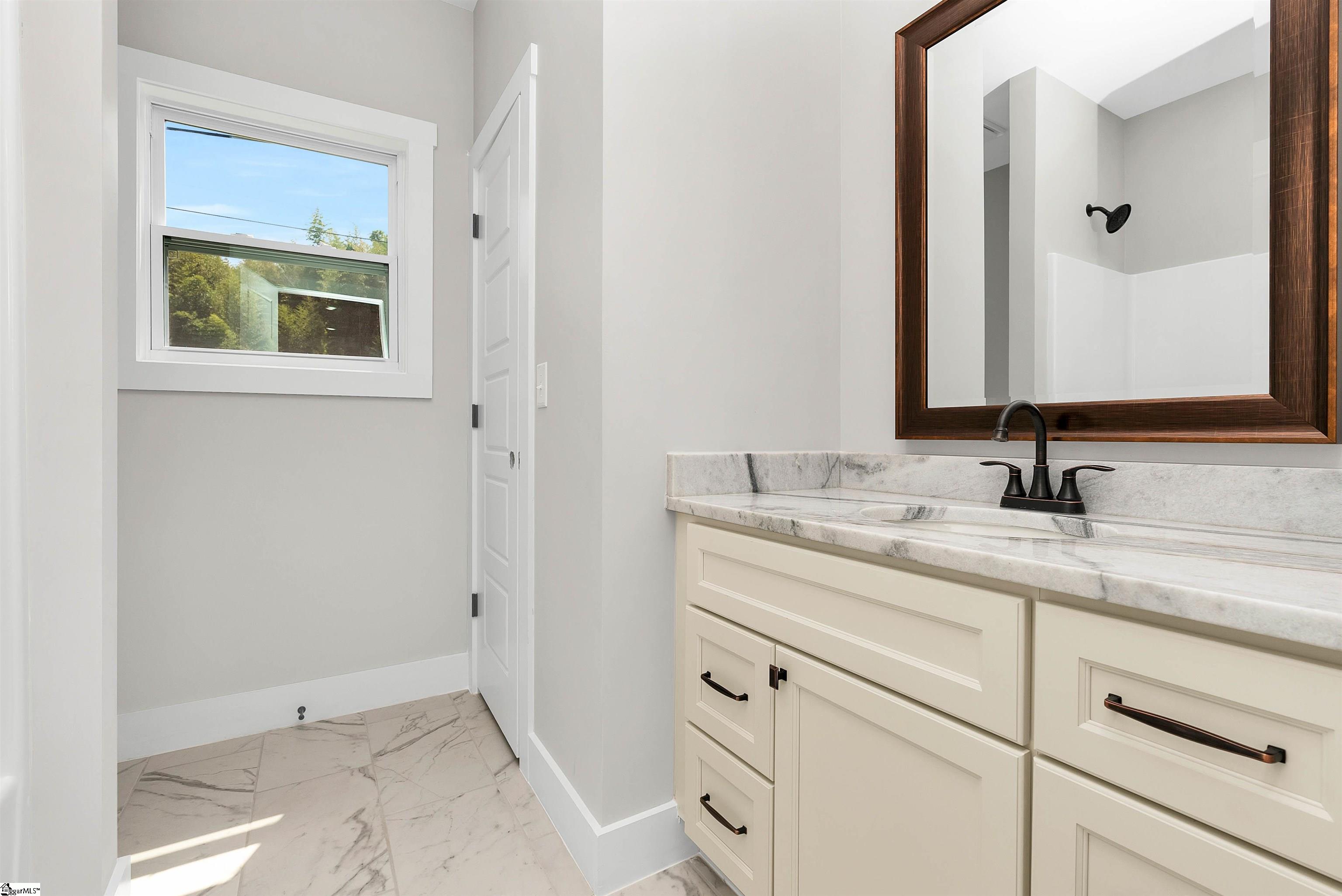 101 Wilson Street Greer, SC 29651 - Photo 14 of 36 Gallery Image 14