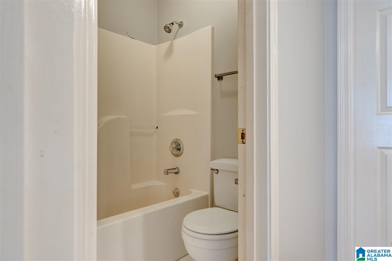 1003 Old Rocky Ridge Lane Birmingham, AL 35216 - Photo 20 of 31