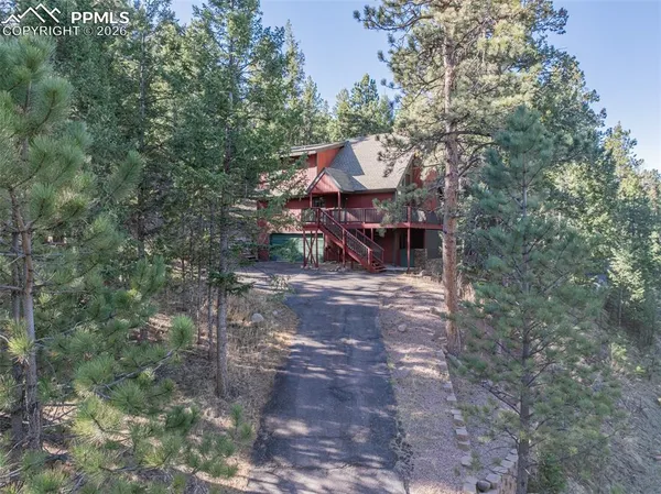 $808,000 | 951 Kings Crown Road, Woodland Park, CO 80863