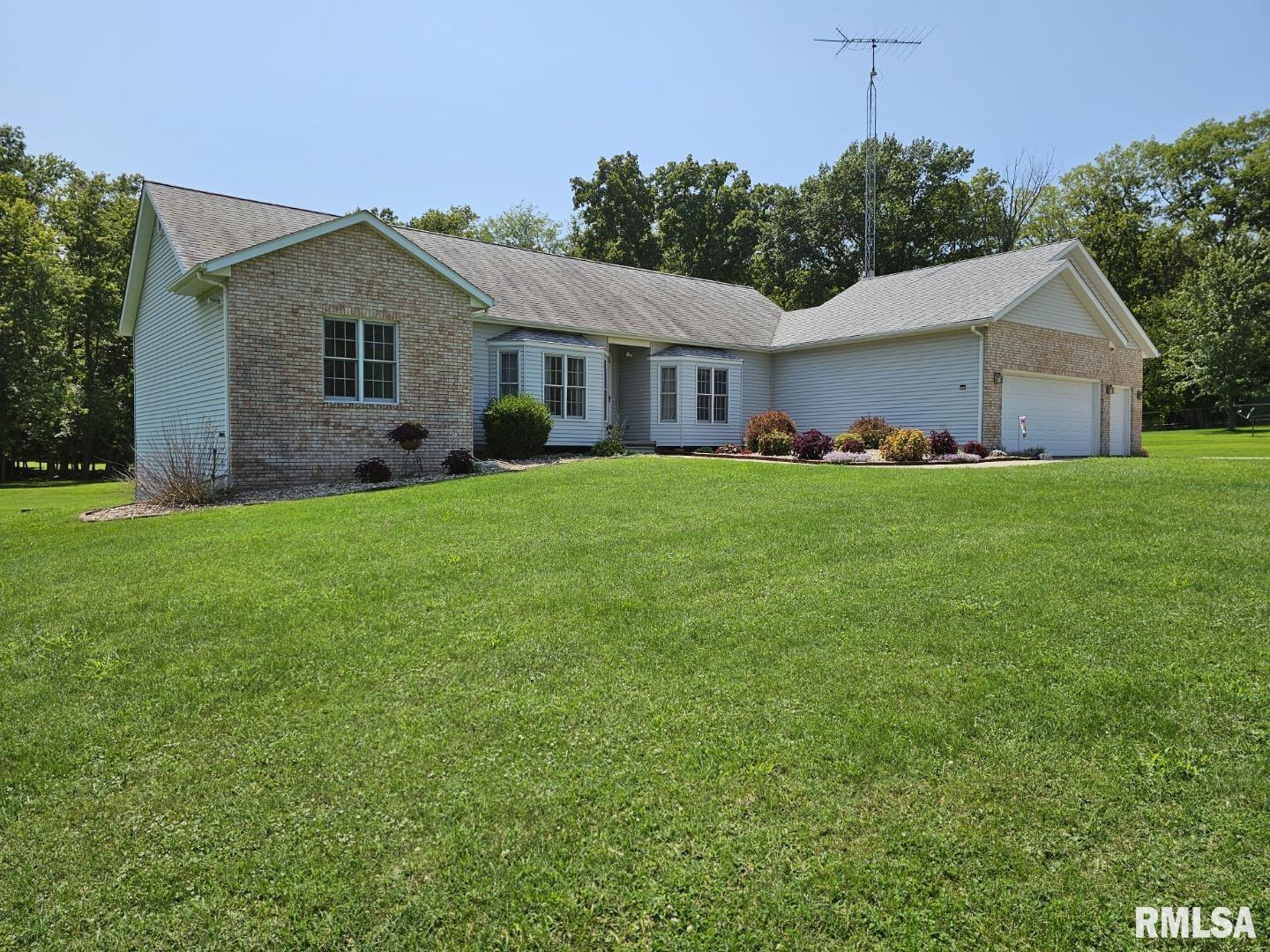 10623 East Richview Road Mount Vernon, IL 62864 - Photo 1 of 48 Gallery Image 1