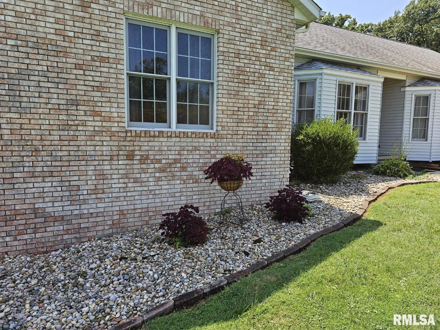 10623 East Richview Road Mount Vernon, IL 62864 - Photo 20 of 48 Gallery Image 20